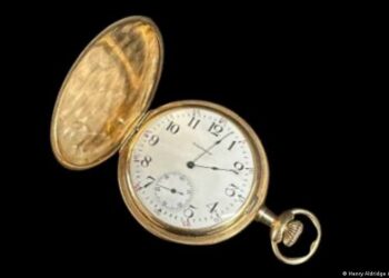 «Титаникте» болгон алтын саат аукциондо 1,38 миллион еврого сатылды