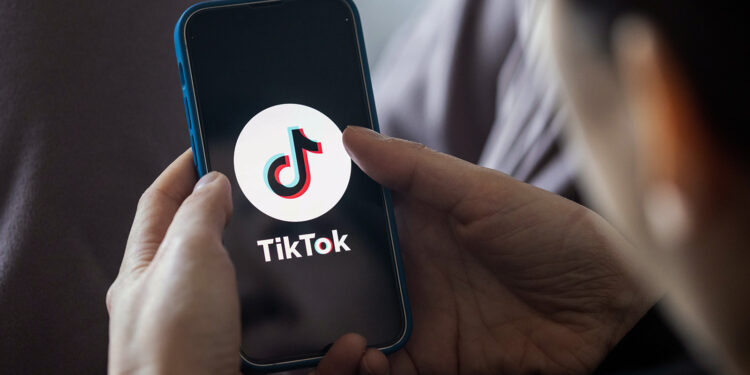 Кыргызстанда TikTok өчүрүлүп баштайбы?