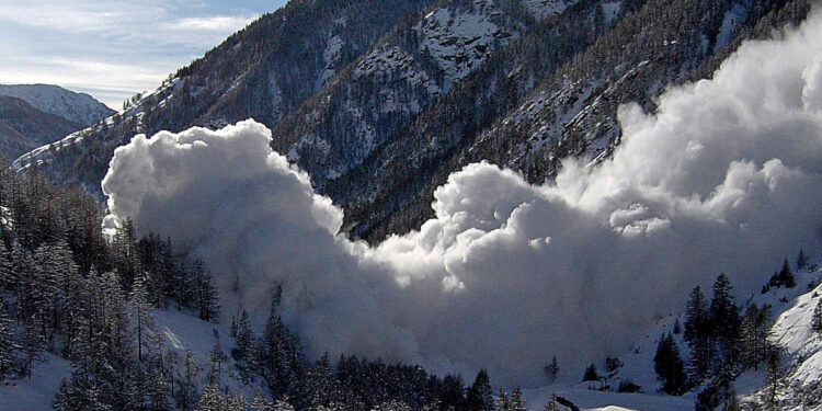 6-8-апрель күндөрү тоолуу аймактарда кар көчкү жүрүшү мүмкүн