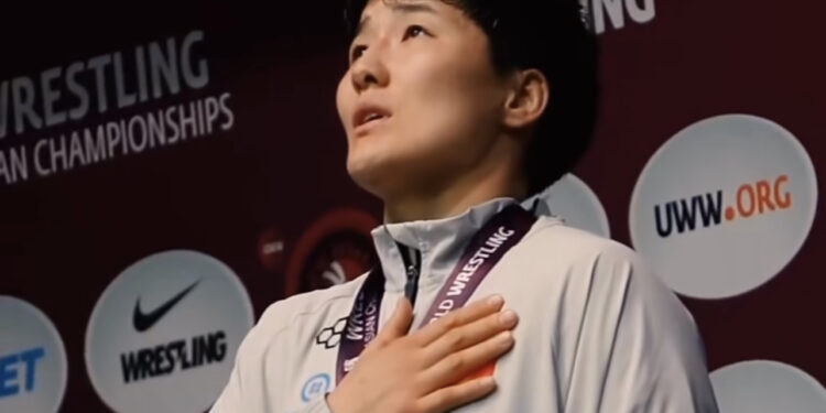 Айпери Медет кызы эки жолку Азия чемпиону болду