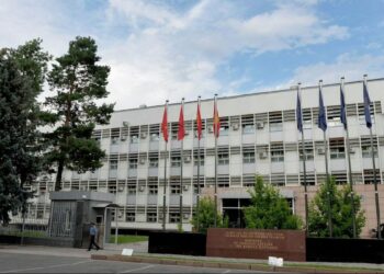 Министрлик Израилге, Иранга, Сирияга, Иракка, Ливанга жана Палестинага барбоого чакырды