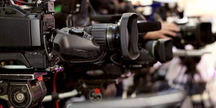 3 шайлоо округу боюнча шайлоого 16 ЖМК жана 3 интернет-басылма аккредитациядан өттү