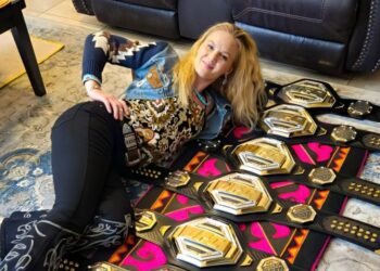 Валентина Шевченконун UFC уюмунан алган жети чемпиондук куру