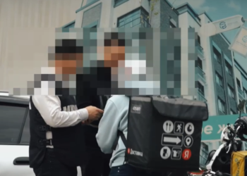 Бишкекте жол кырсыгы көбөйгөнүнө байланыштуу чет элдик студенттердин курьерлик иши токтотулду