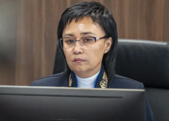 Бишимбаевдин ишин карап жаткан судья коркутуулардан улам коргоого алынды