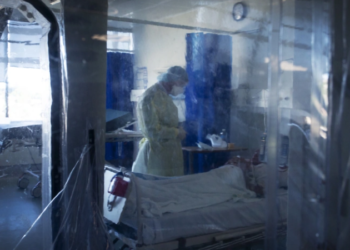 Нидерландыда 613 күн коронавирус менен ооруган адам көз жумду