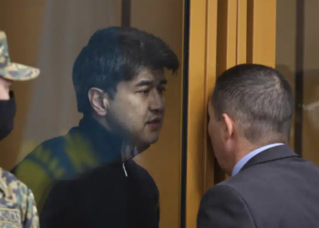 Салтанат Нукенованын өлүмү. Адистер Бишимбаевдин телефонун ача албай коюшкан