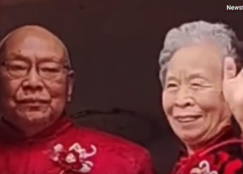 Кытайда 86 жаштагы киши биринчи сүйүүсүнө баш кошту (видео)