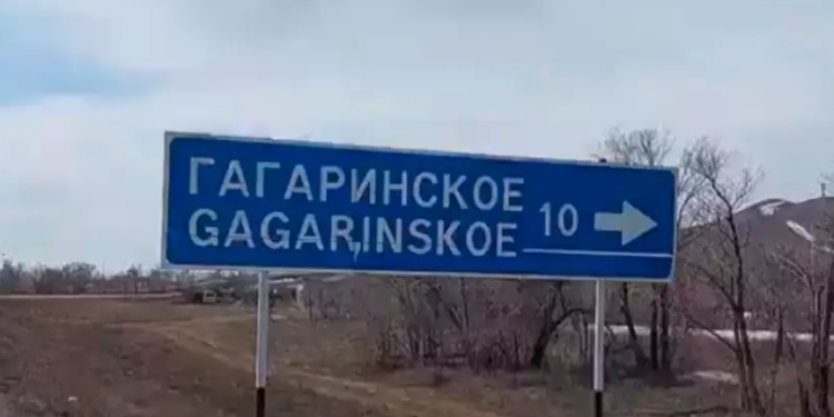 Казакстанда 21 жаштагы келин тамак сураган 2 кызын муунтуп өлтүргөнү маалымдалды