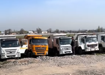 Бишкекте оор жүк ташуучу унаалардын айдоочулары митингге чыгышты (видео)