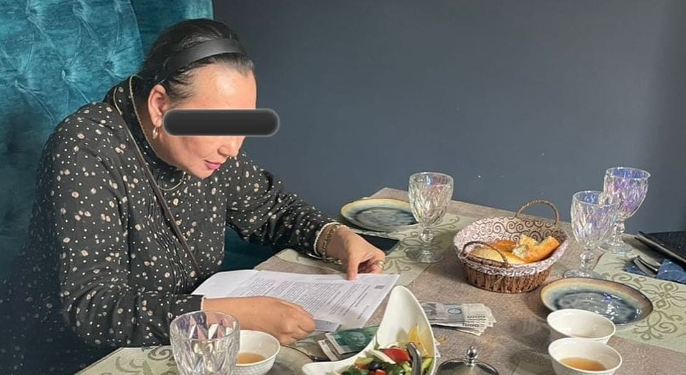 «Видеону өчүрүүгө 380 миң сом сураган». Ошто өзүн блогер атаган аял кармалды