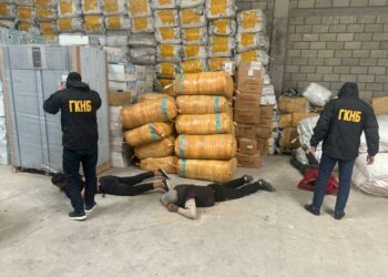 Бишкектеги кампадан 4 тоннадан ашкан апийим куурайы табылды