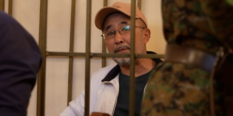 Жазуучу Олжобай Шакир 5 жылга эркиндигинен ажыратылды