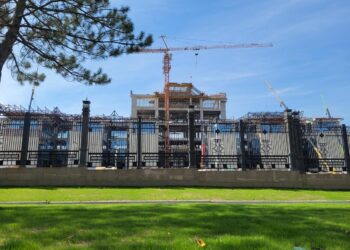 Жаңы Ак Үйдүн көрүнүшү кандай болуп жатат? Видео