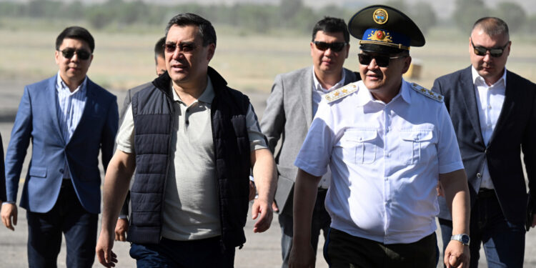 Президент: «Камчыбек Ташиевдин чечкиндүү аракеттери менен тартип орноду»