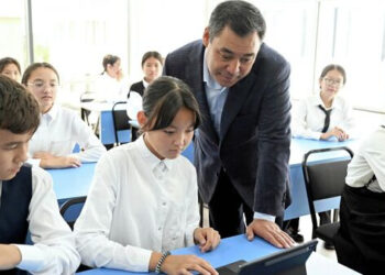 Садыр Жапаров жумуш сапары менен Ысык-Көл облусуна барат