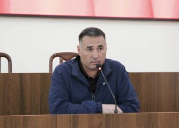 Жалал-Абад облус башчысы коомдук иш-чараларды уюштурууда жетекчилердин жоопкерчилигин эскертти