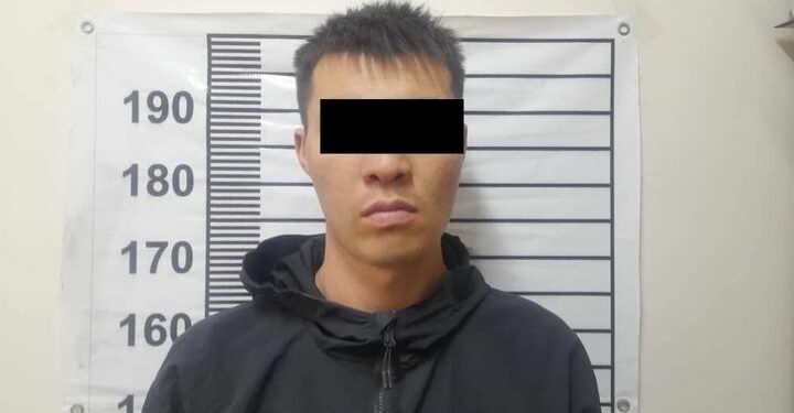 Мечиттин курулушуна топтолгон акчаны уурдаганга шектүү изи сууй электе кармалды