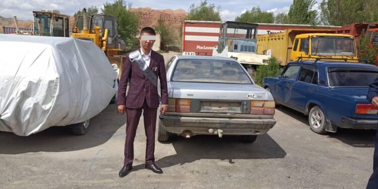 Кочкордо унаа башкарууга укугу жок бүтүрүүчүлөр кармалышты