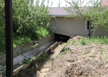 Баткенде сел нугуна курулган имараттар алынат