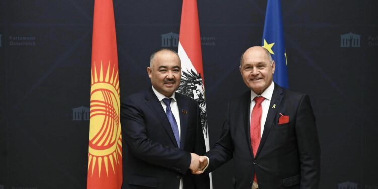 Нурланбек Шакиев Австриянын Улуттук Кеңешинин төрагасы менен жолугушту