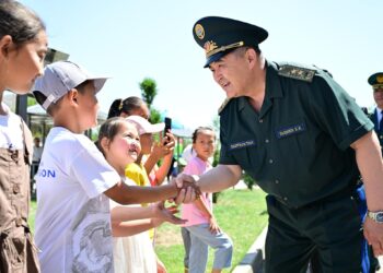 Ташиев чек арачыларга үй тапшырды