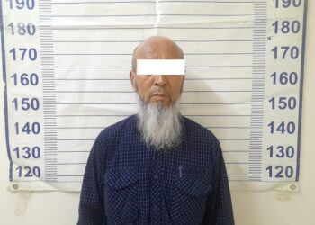 Бир нече жолу соттолгон жаран милицияга пара берүүгө шектелип колго түштү