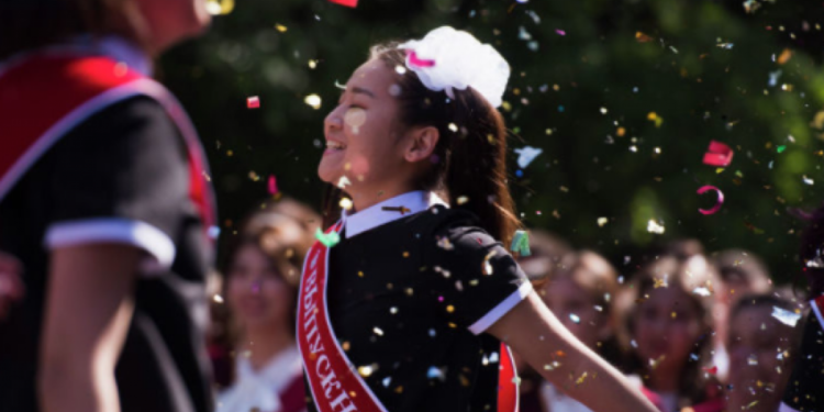 Бишкек мэриясы бүтүрүүчүлөрдүн ата-энелерине кайрылат