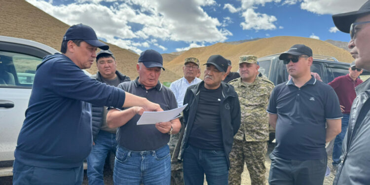 Кыргызстан менен Кытай биргелешип жаңы “Бедел” өткөрүү пунктун ачуу боюнча талаа иштерин баштады