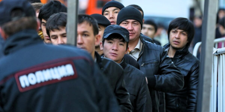 ТИМ: «Жүйөлүү себеп болбосо, Кыргыз жарандарына Орусияга барбай туруу сунушталат»