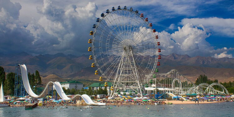 Бостериде пансионаттарга жете турчу жолдорго асфальт-бетон төшөлүп жатат