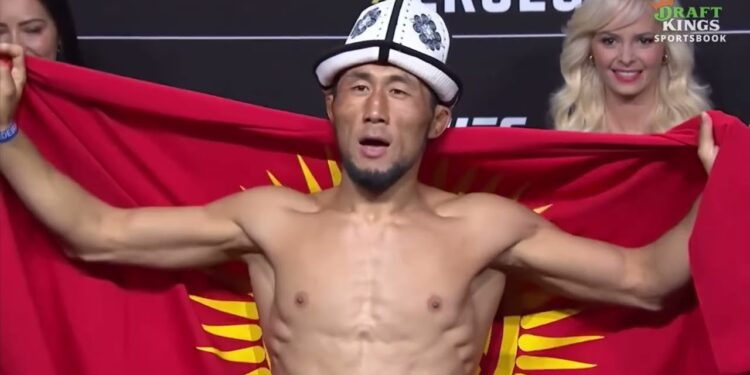UFC турниринде кыргыз мушкери экинчи беттешинде да жеңишке жетти