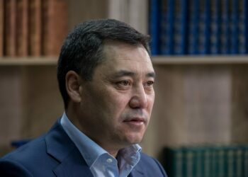 Садыр Жапаров: «Азыр деле жакырчылык, кымбатчылык, жумушсуздук курч көйгөй экенин жакшы билем»