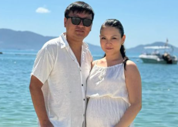 Ырчы Ильяз Абдыразаков уулдуу болду