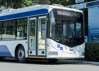 №5, №7, №17. Бишкекте троллейбустук каттамдардын кыймылы өзгөртүлдү