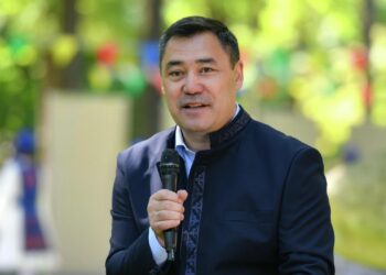 Өлкө башчысы: «Мен бийликке келгенде 111 миң үй-бүлө жакыр жашачу, азыр 81 миң үй-бүлө калды»