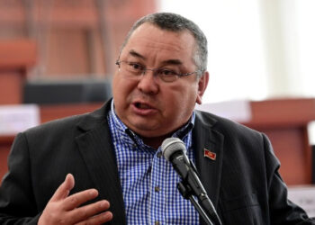 Депутат: «Бишкекте 35, Ош шаары жана облусунда 21, Жалал-Абадда 11, Нарында 1, Чүйдө 5 объект уруксатсыз курулган»