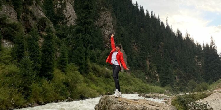 Кел-Суунун сулуулугун даңазалаган Айсулуу!