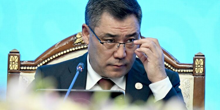 «Соттун чечимине эч кандай тиешем жок». Президент Кемпир-Абад иши боюнча акталгандар тууралуу пикирин билдирди