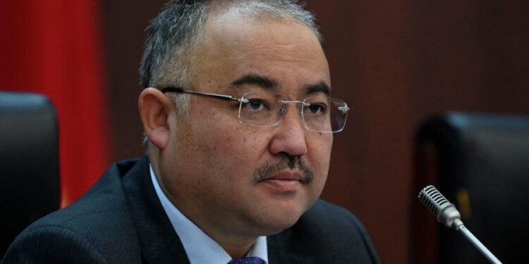 Шакиев: “Айыл-кыштактарга адамдардын ысымдарын ыйгаруудан алыс болушубуз керек”