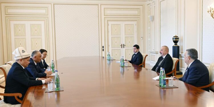 Шакиев Азербайжандын президенти Ильхам Алиев менен жолугушту