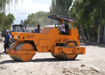 Бишкекте Байтик баатыр көчөсүнүн дагы бир бөлүгү бүгүн жабылды