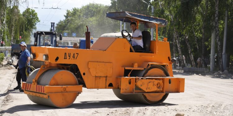 Бишкекте Байтик баатыр көчөсүнүн дагы бир бөлүгү бүгүн жабылды