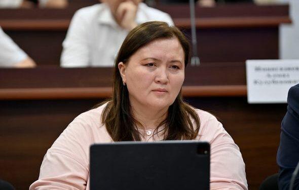 Тармактык комитет Эмгек министринин кызмат ордуна Жылдыз Полотованын талапкерлигин жактырды