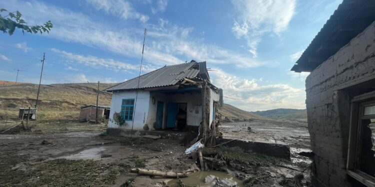 Ноокендеги сел: Эвакуцияланган 300 турак жайдын тургундары үйлөрүнө кайтууда