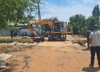 Өзгөндө сел жүрүп, 37 турак үйдү суу каптады