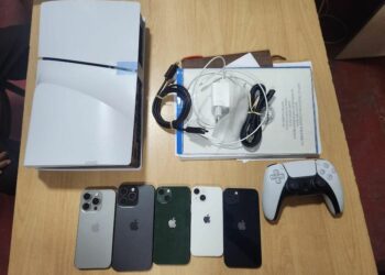 Кызыл-Кыяда 5 iPhone жана PlayStation уурдоого шектүү өспүрүм кармалды