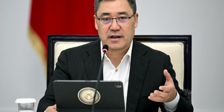 «6900 сомдон кем болбойт». Өлкөдө 1-июлдан тарта пенсия көбөйөт