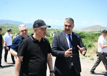 Шакиев Азербайжандагы эки шаардын өнүктүрүү башкы планы менен таанышты