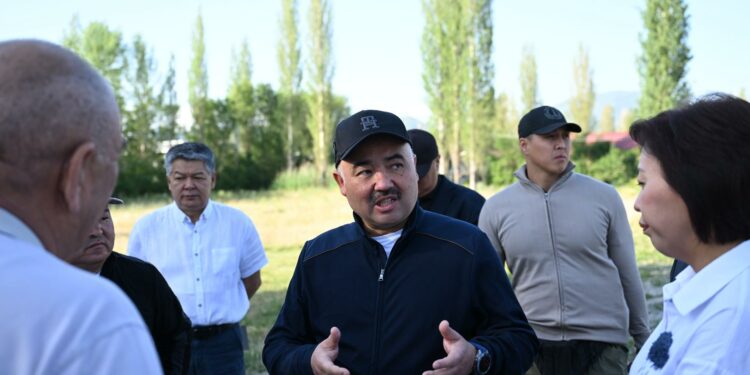 Шакиев: “Инфраструктуралык долбоорлор бүгүнкү күнгө эмес, келечекке ылайык жасалышы керек”